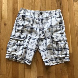 Old navy plaid cargo shorts